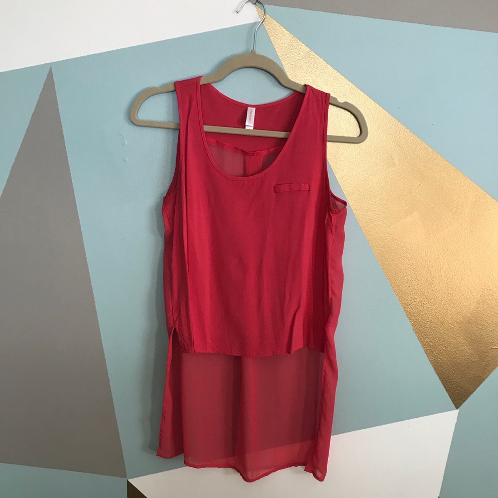 Hi-low coral chiffon tank